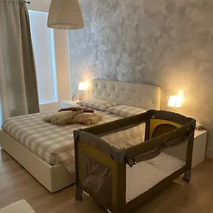 & Cozy Apartment Venice