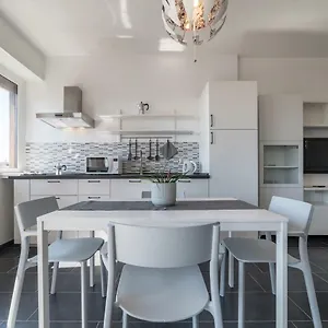 Nomentana White By Ghor Apartment Rome